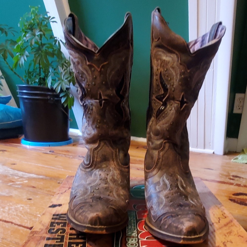 Laredo Western patterned black brown cutouts boho cowboy cowgirl boots